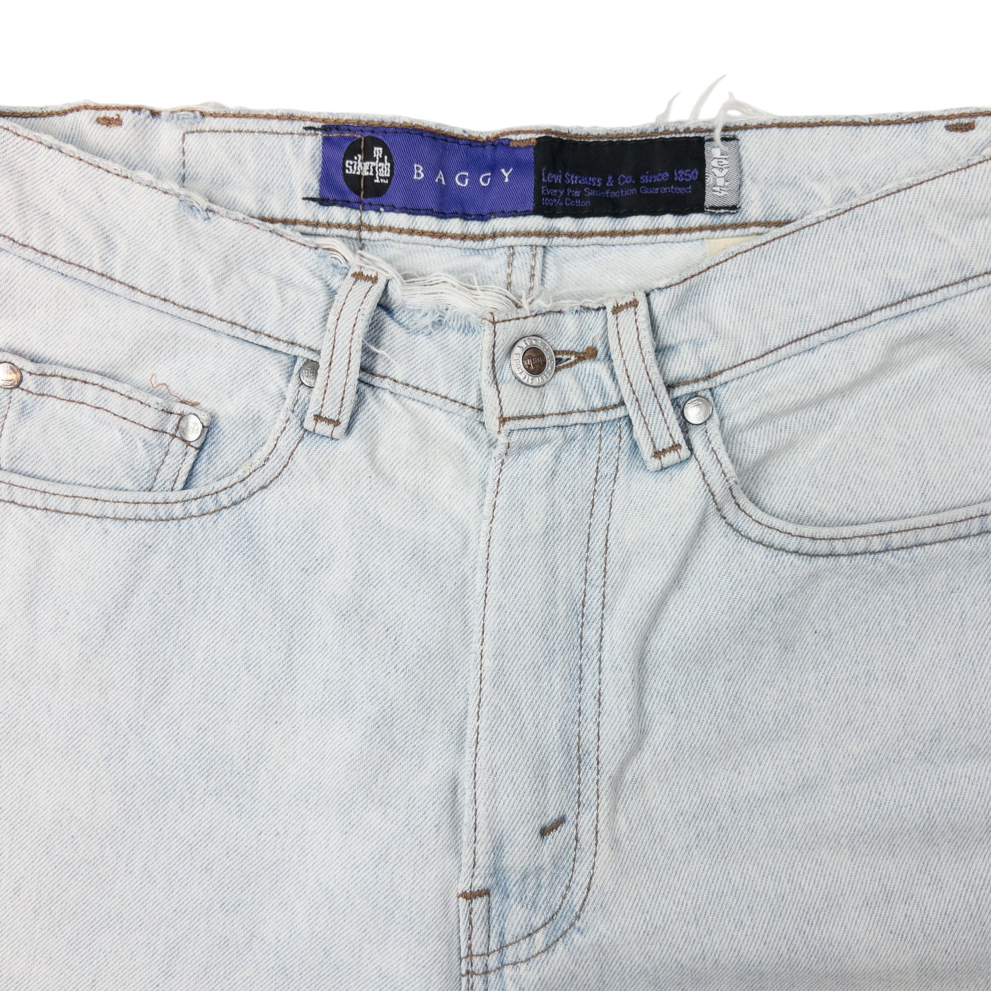 Vintage Levi's Silver Tab Baggy Denim Shorts Size W28