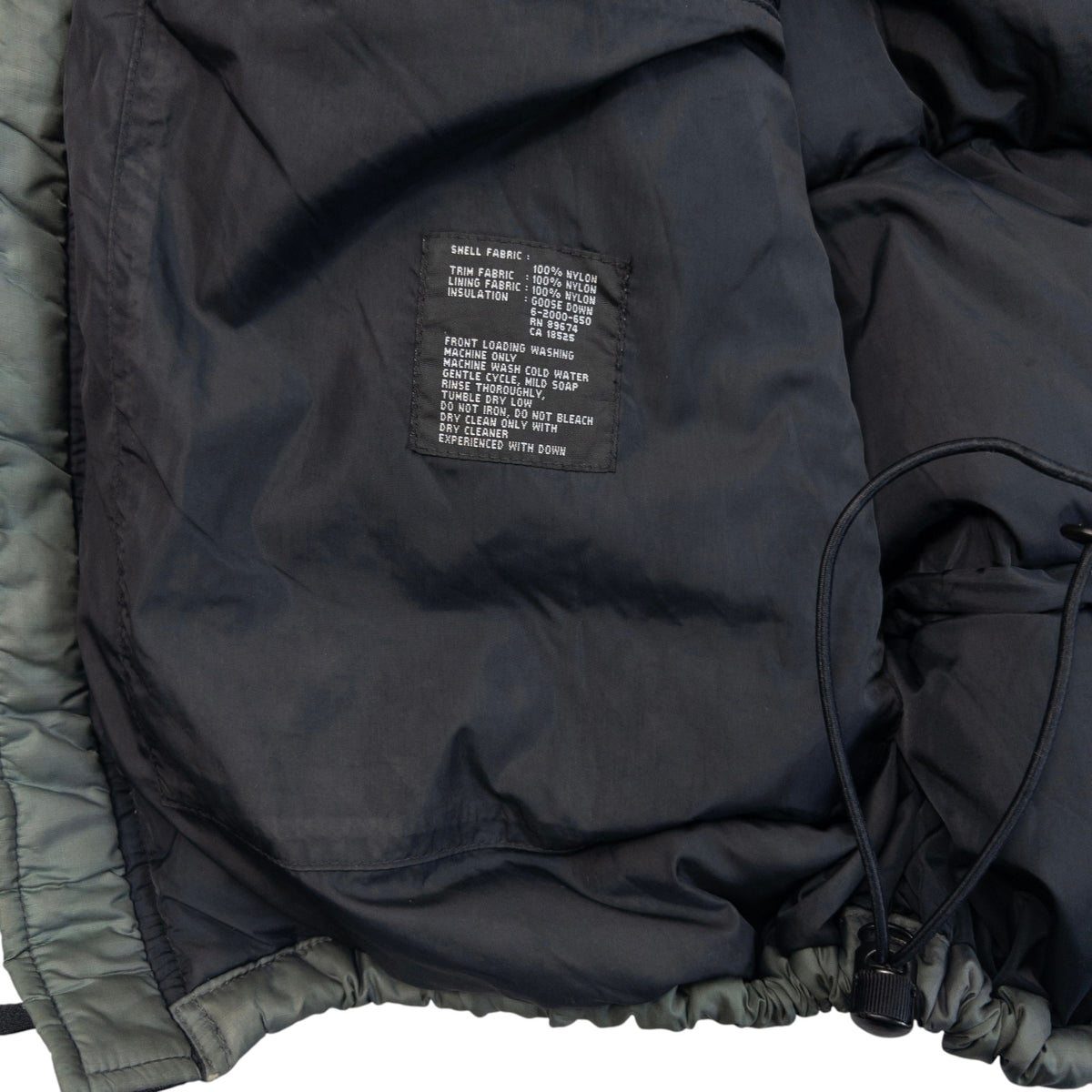 Vintage 2000s Mountain Hardwear Zip Up Puffer Gilet Size XL