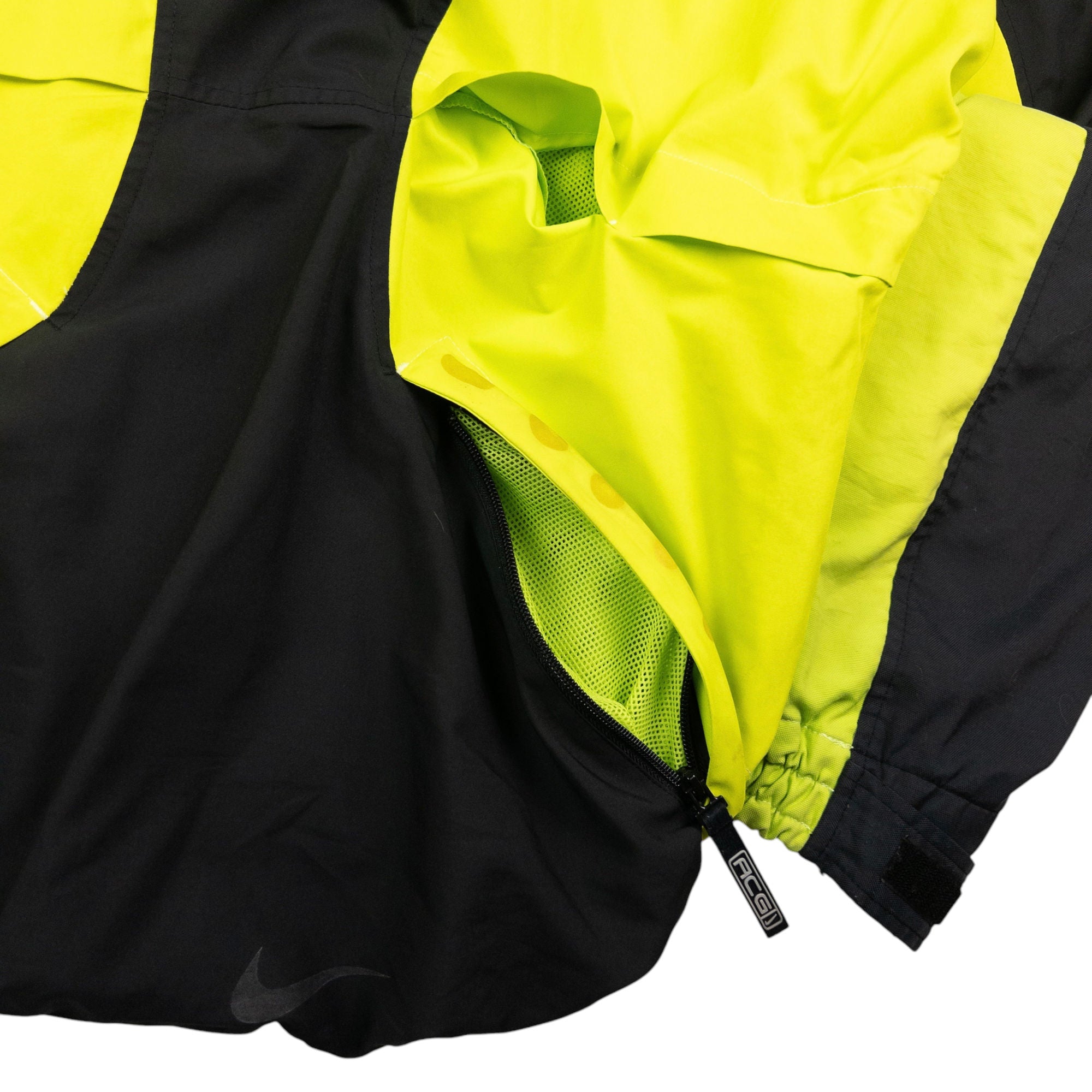 Vintage Nike ACG Stormfit Zip Up Jacket Size M