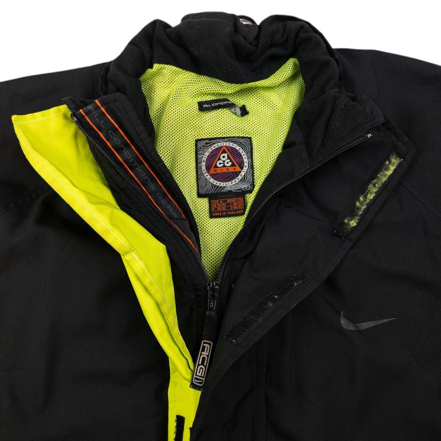 Vintage Nike ACG Stormfit Zip Up Jacket Size M