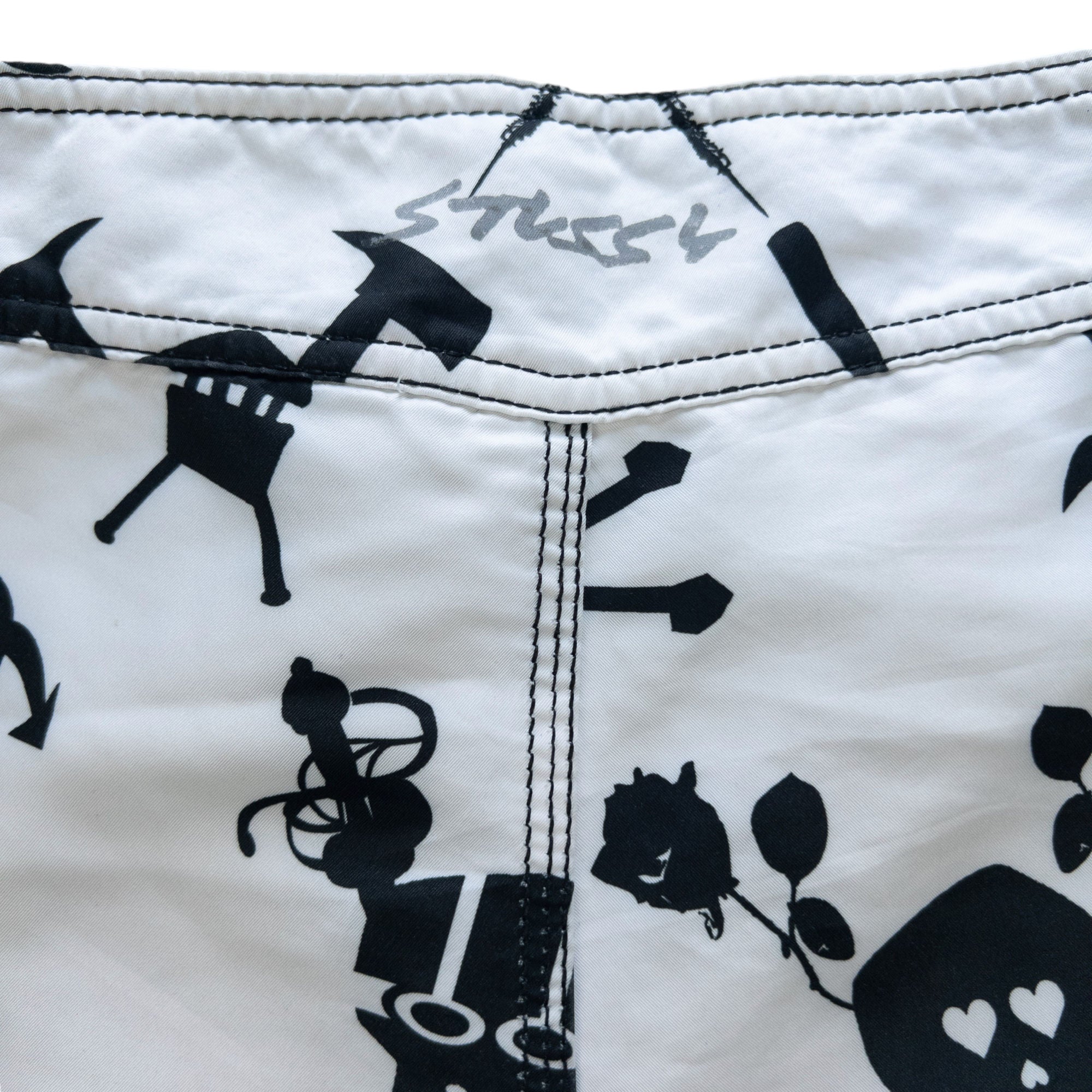 Vintage Stussy Futura Skull Shorts Size W32