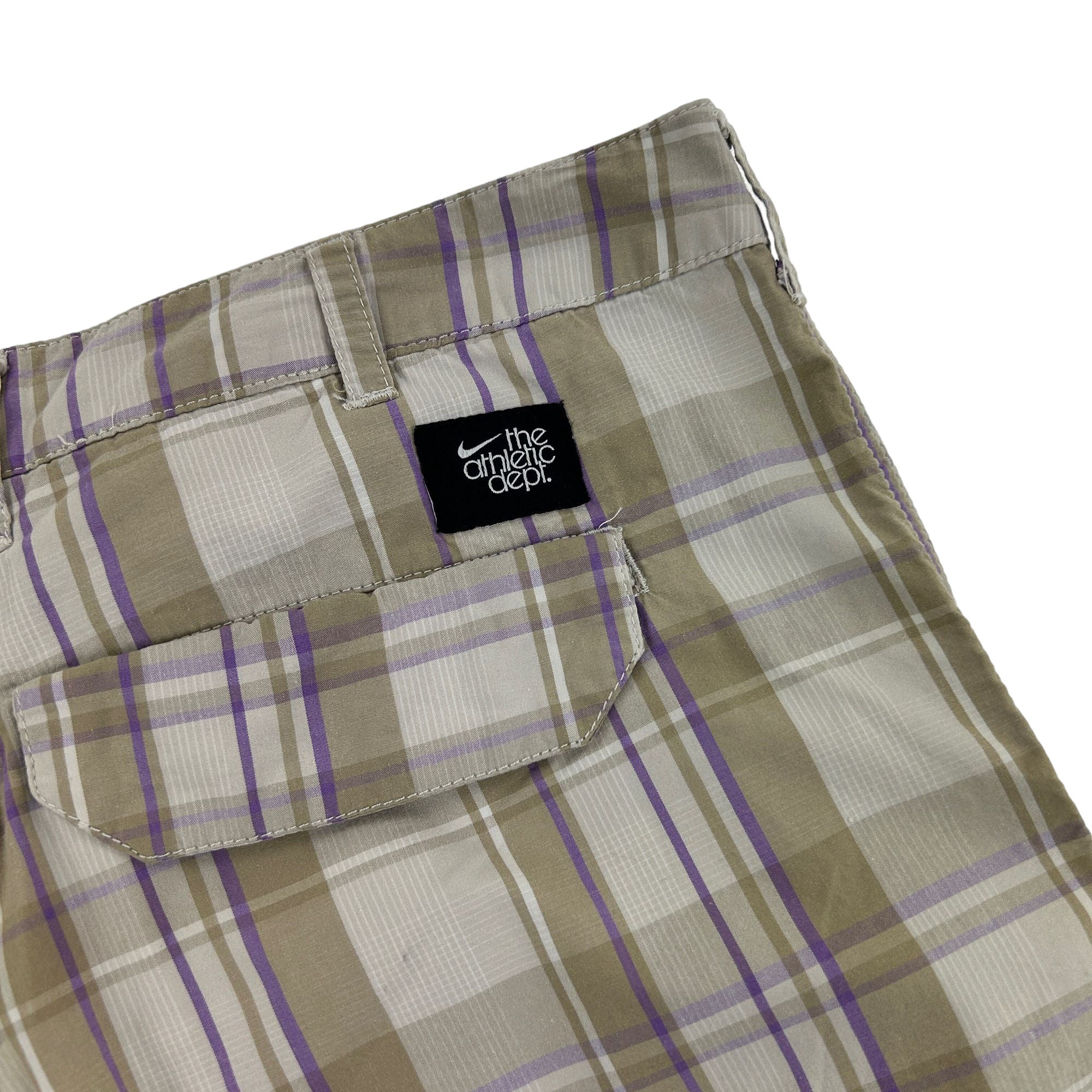 Vintage Nike Plaid Cargo Shorts Size W32