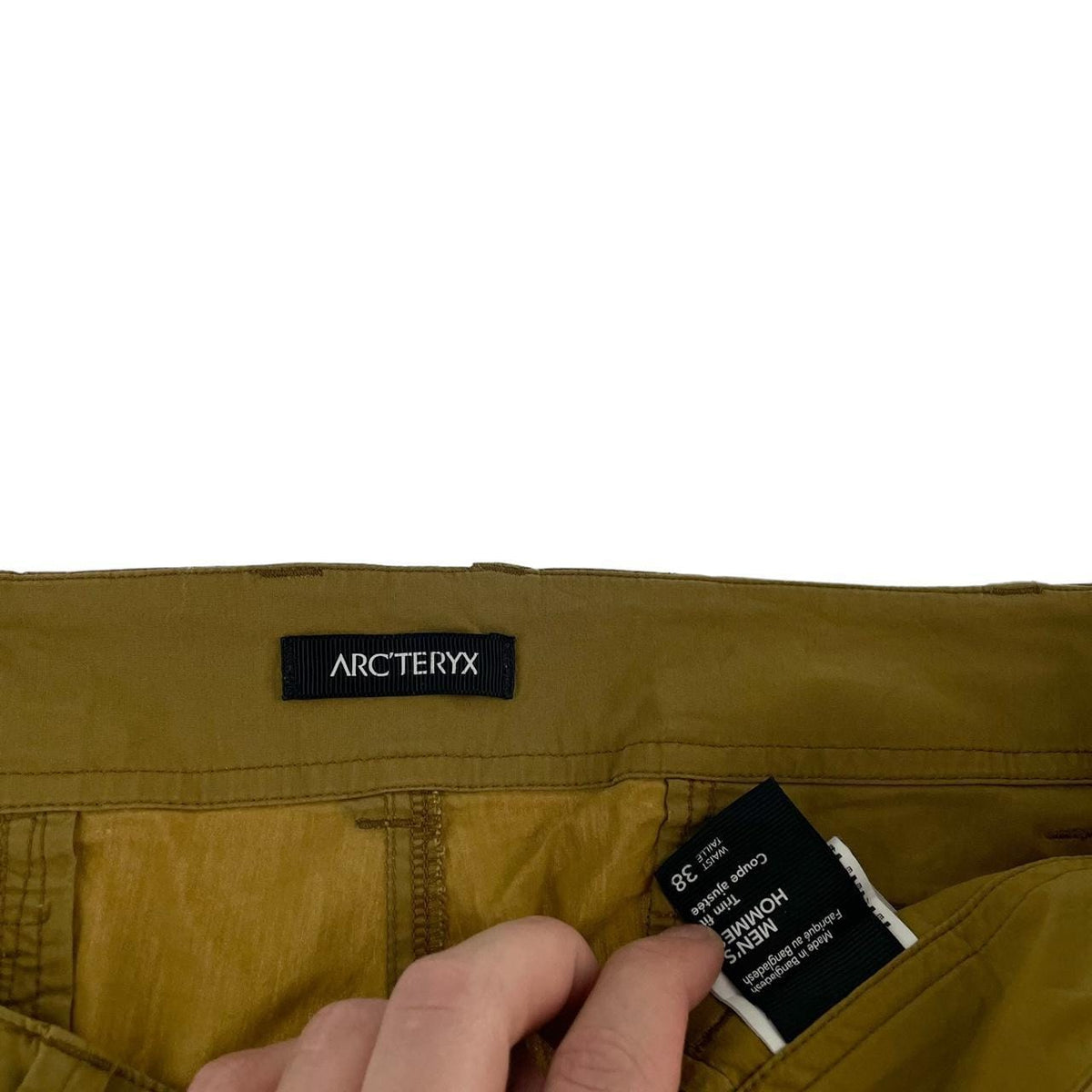 Arcteryx logo shorts W40