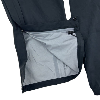 Vintage The North Face Waterproof Trousers Size W28