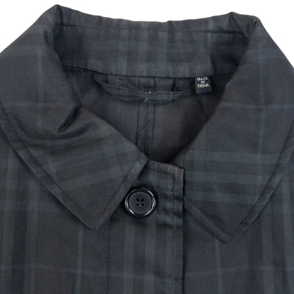 Vintage 2000s Burberry Nova Check Lightweight Rain Jacket in black, photo 3