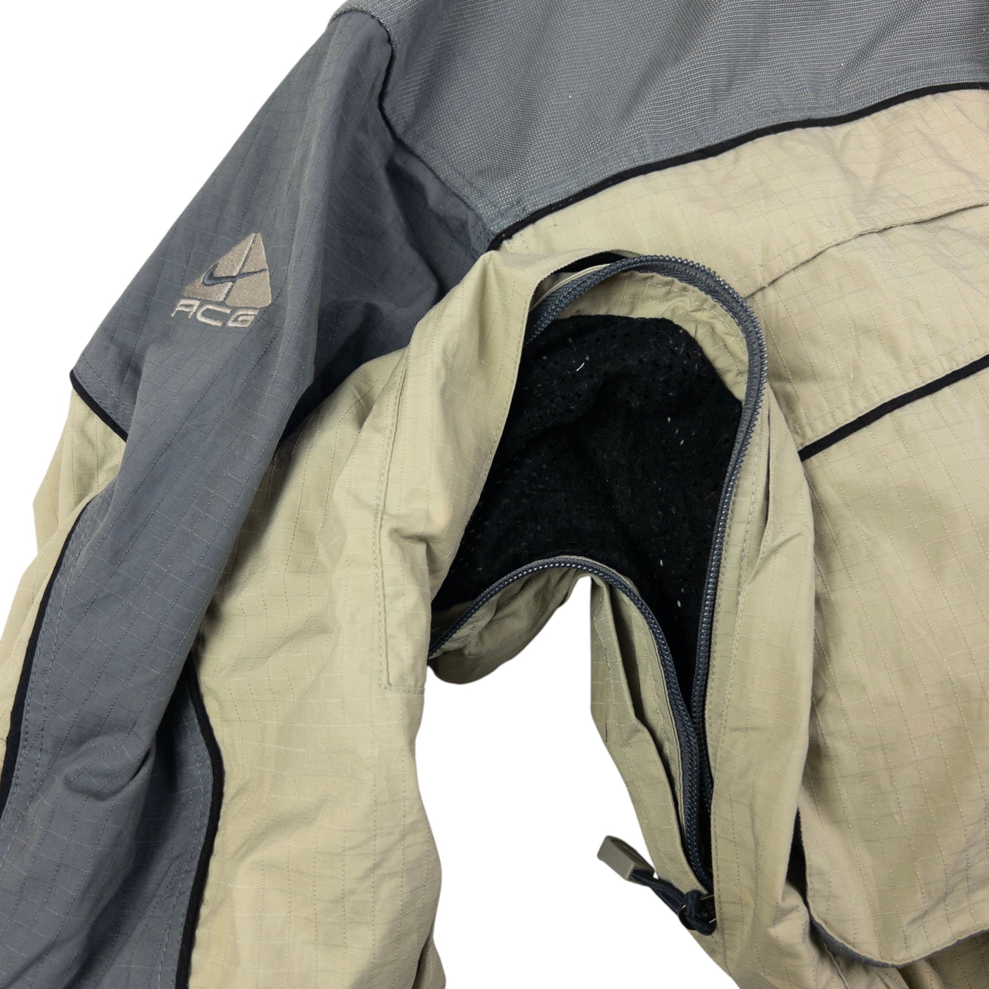 Vintage Nike ACG Zip Up Snowboarding Jacket Size XL