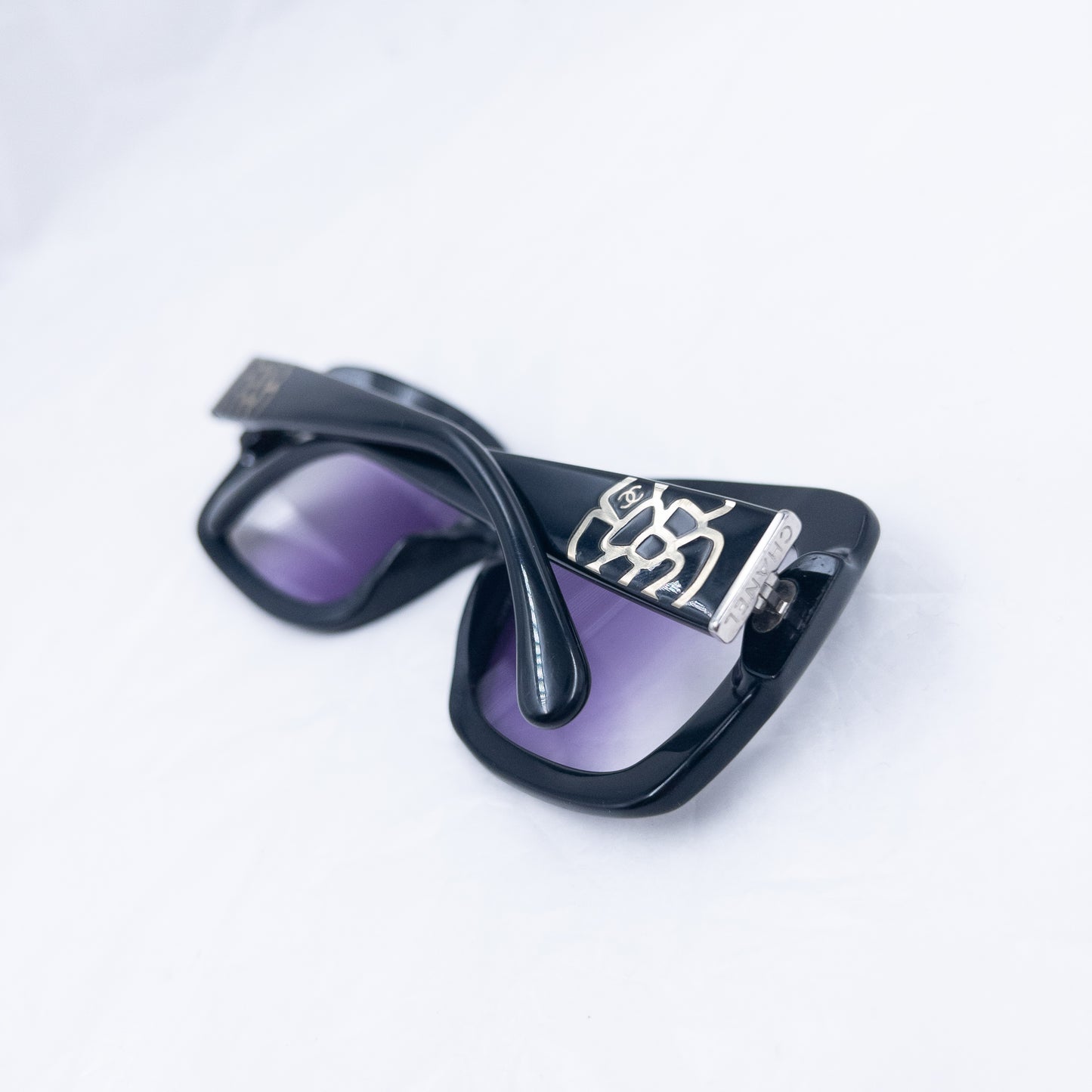Vintage 2000s Chanel Flower Sunglasses