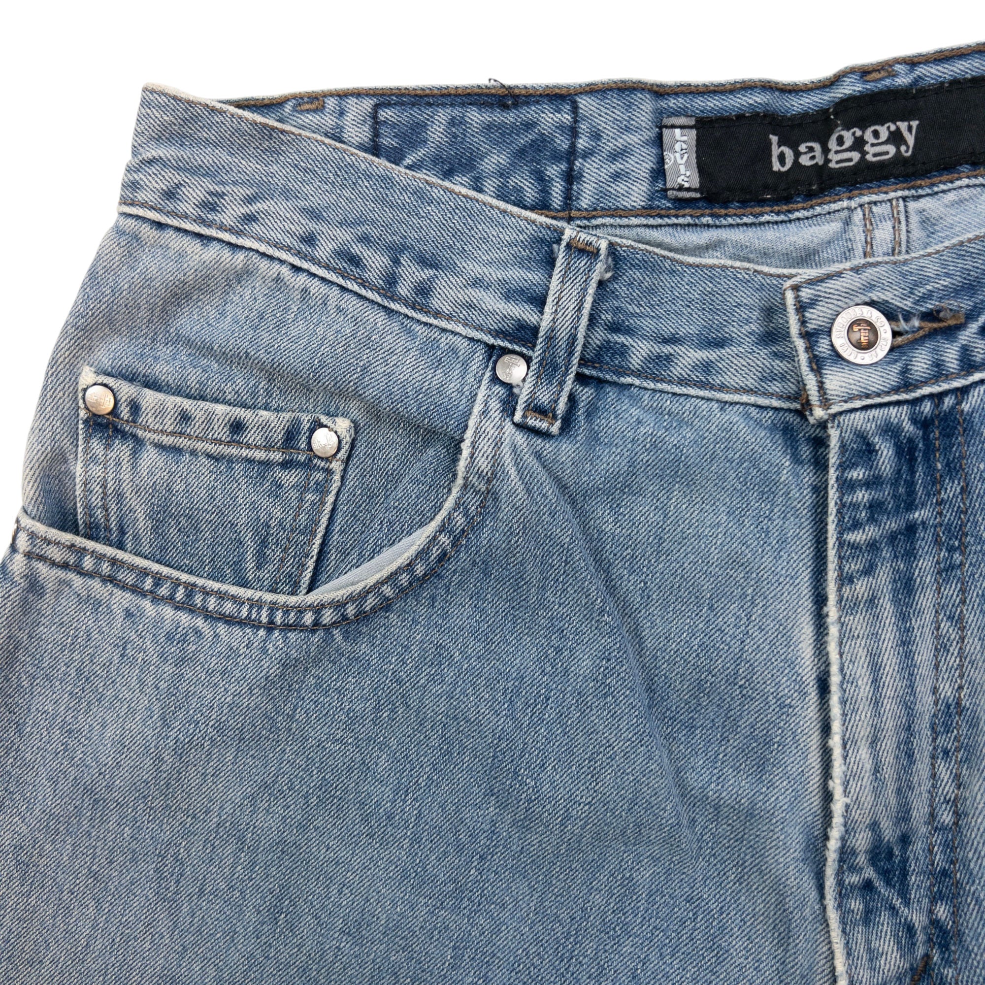 Vintage Levi's Silver Tab Baggy Denim Jeans Size W33