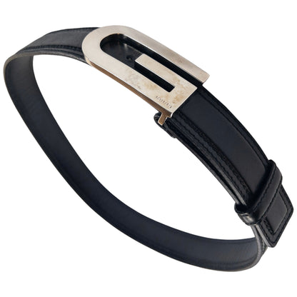 Vintage 2000s Gucci Leather Belt in black, silver embossed buckle