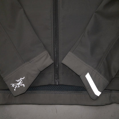 Vintage Arcteryx A2B Commuter Hardshell Jacket Size M