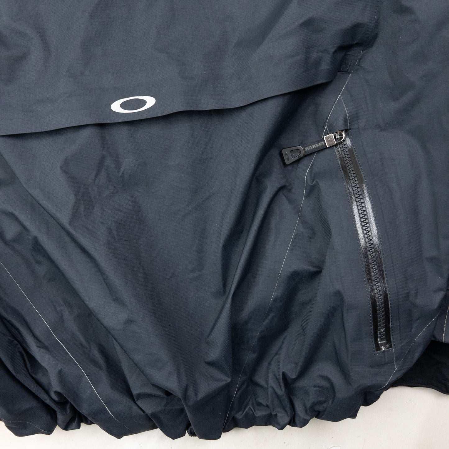 Oakley Zip Up Waterproof Jacket Size XL