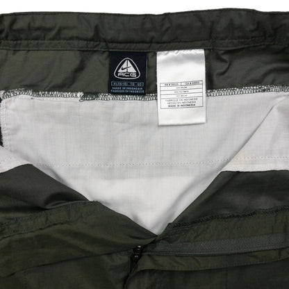 Vintage Nike ACG Zip Off Skirt Womens Size XL