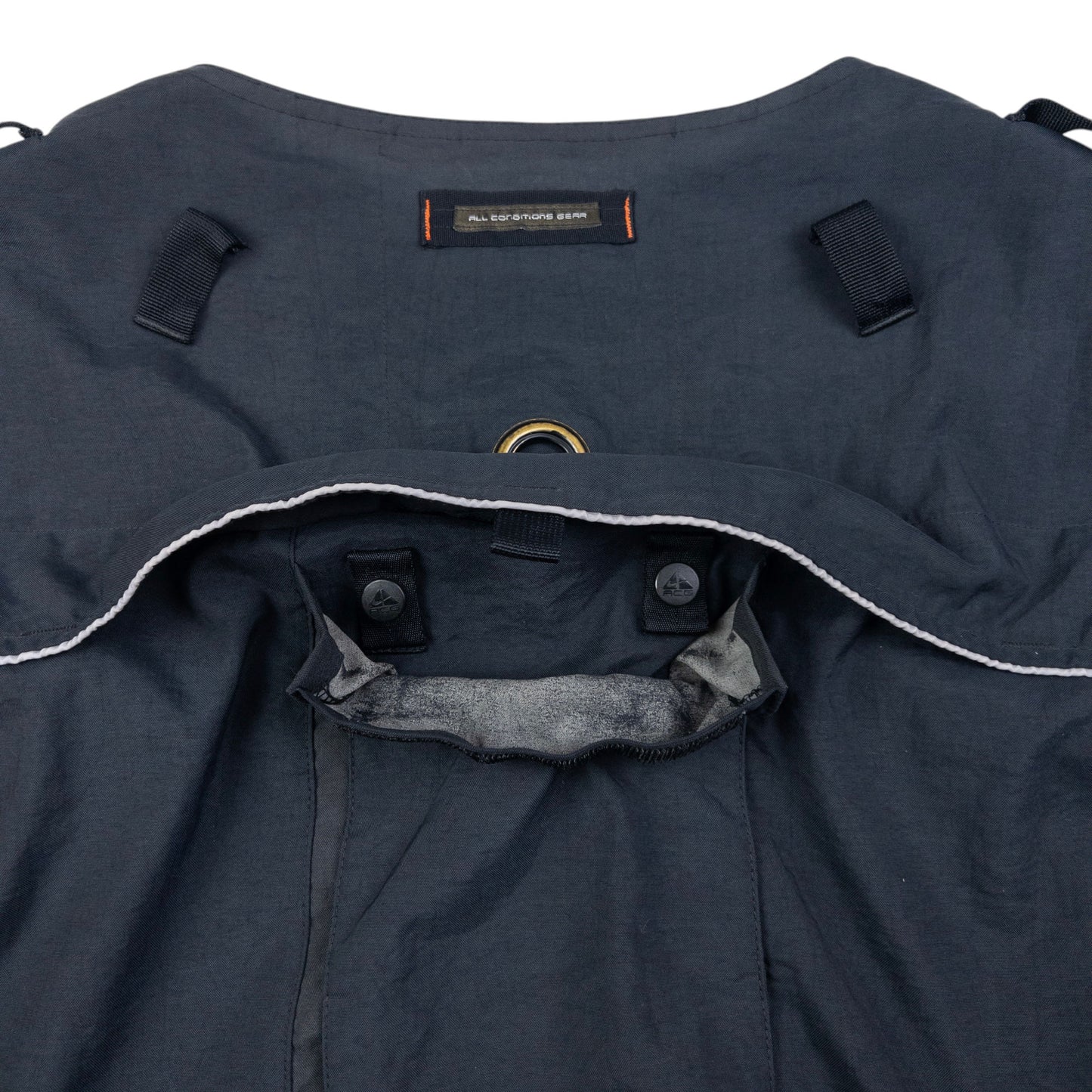 Vintage Nike ACG Cargo Vest Gilet Size L