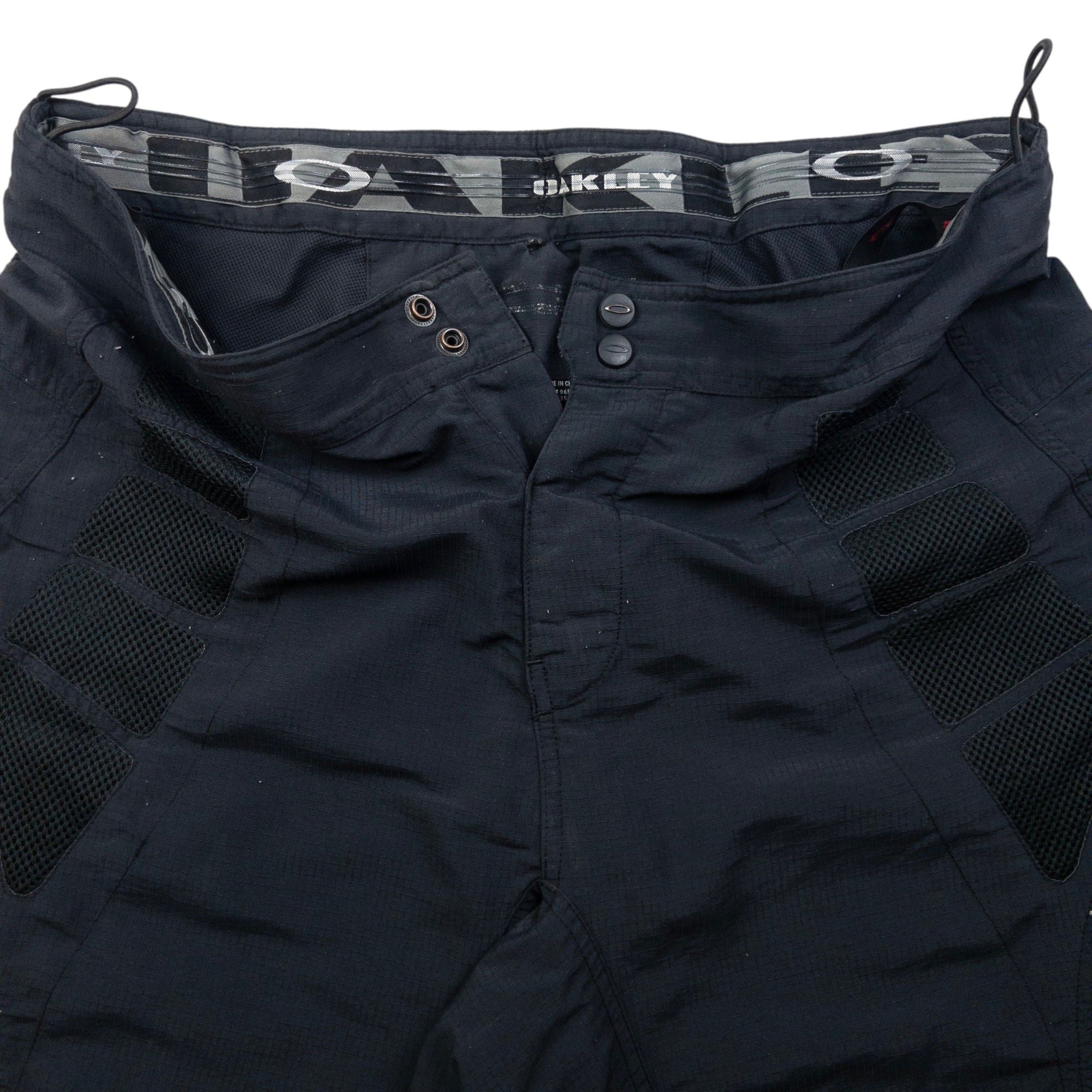 Vintage Oakley Shorts Size W34