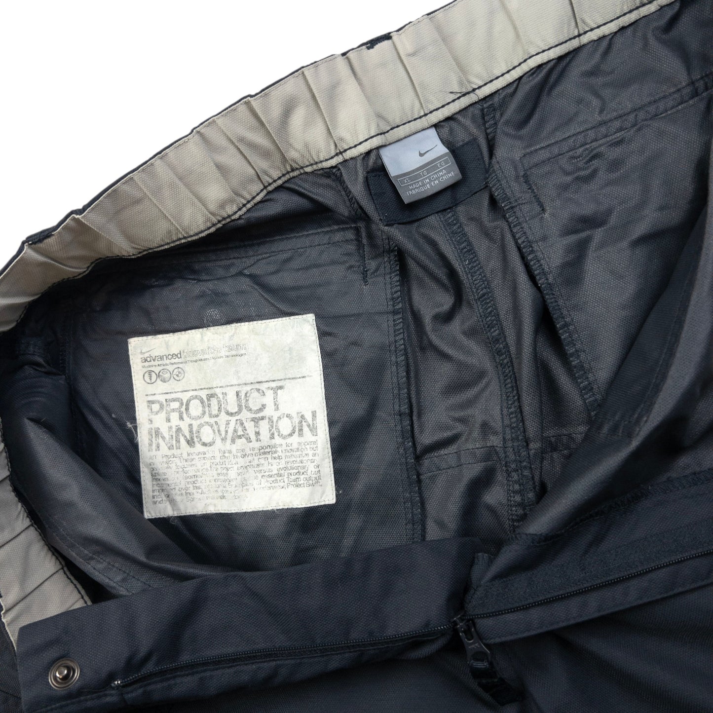 Vintage Nike Advanced Innovation Team Multi Pocket Cargo Trousers Size XL