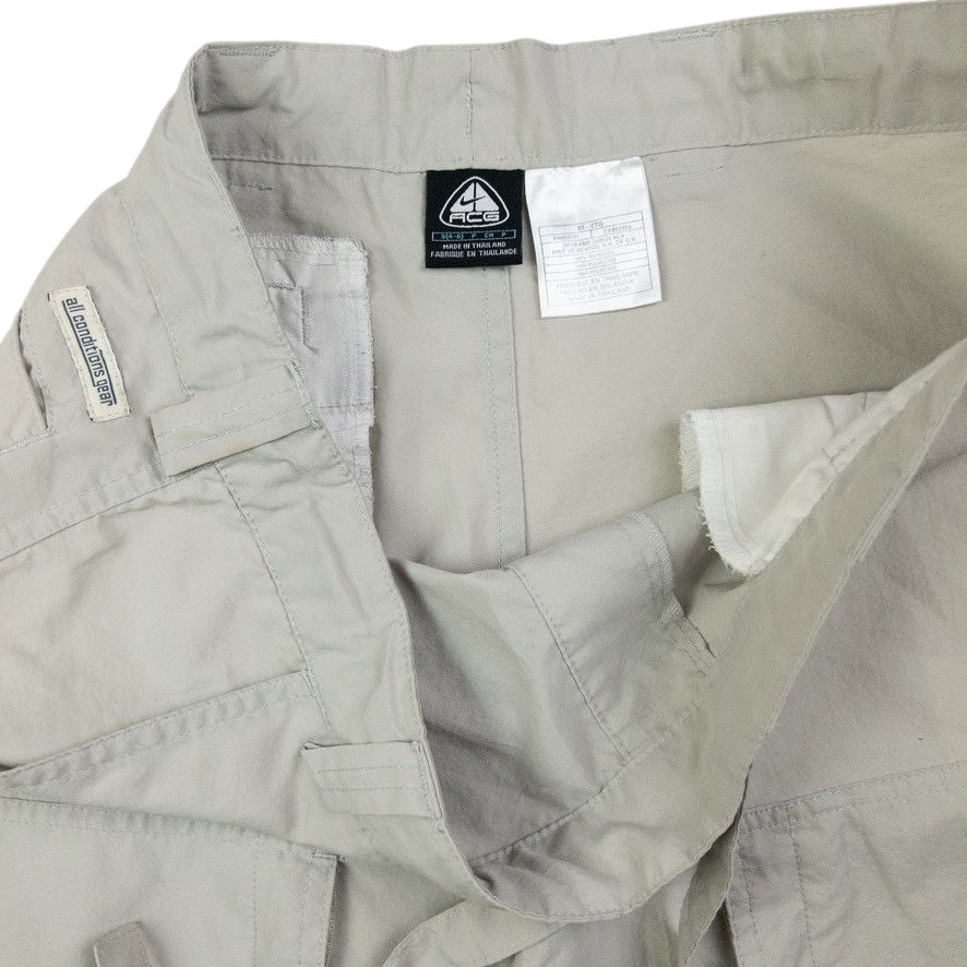 Vintage Nike ACG Lightweight Zip Off Trousers Size S