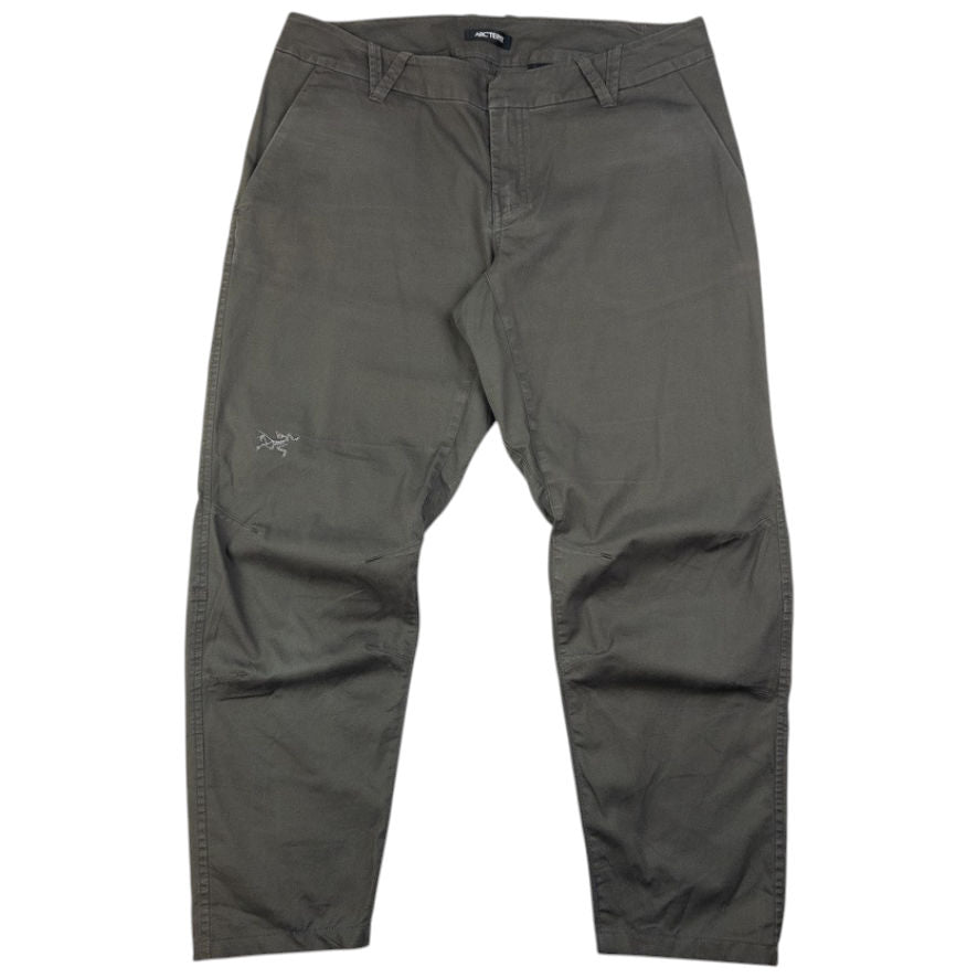 Vintage Arcteryx Cropped Trousers Womens Size W34