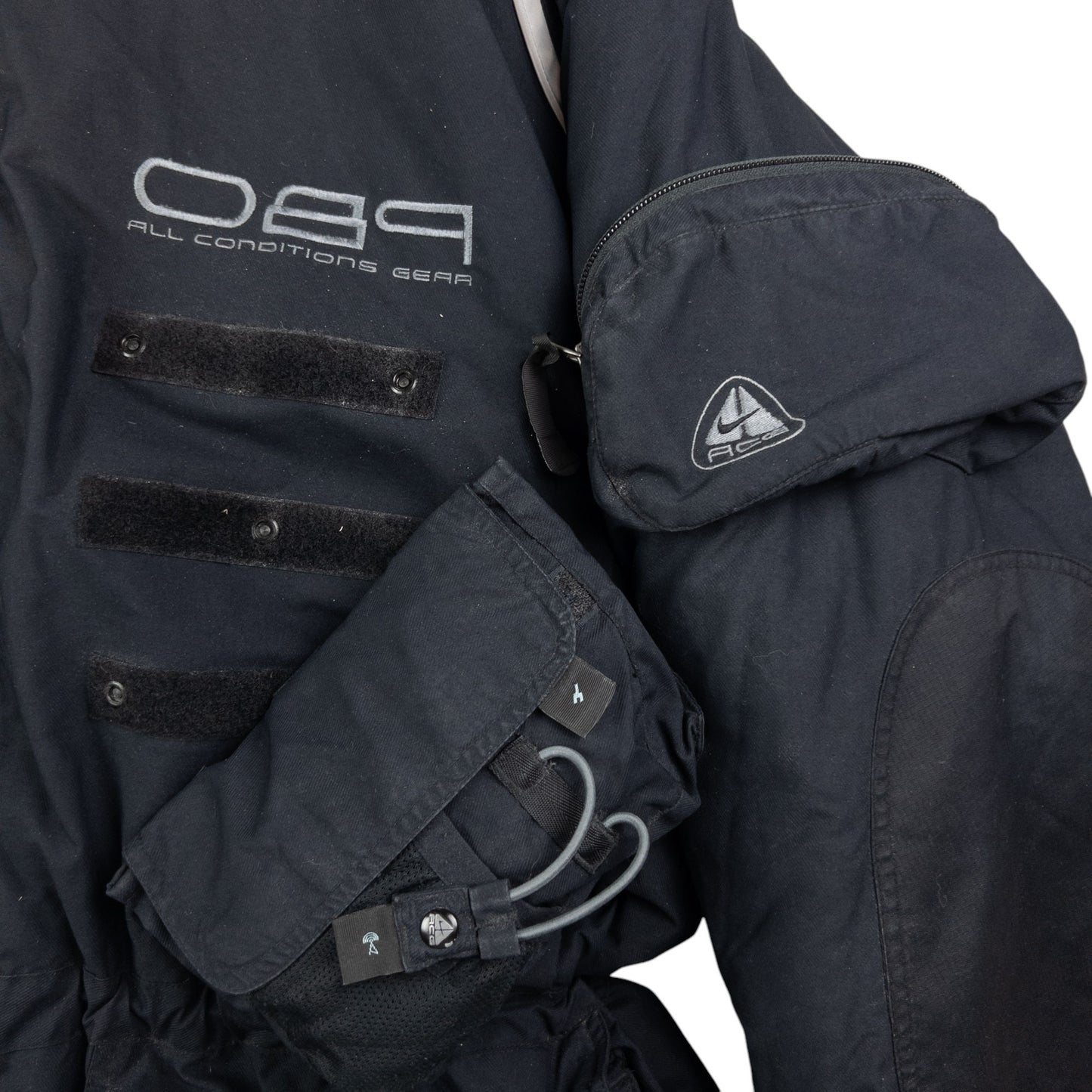 Vintage Nike ACG 089 Fur-Hood Cargo Jacket Size XL