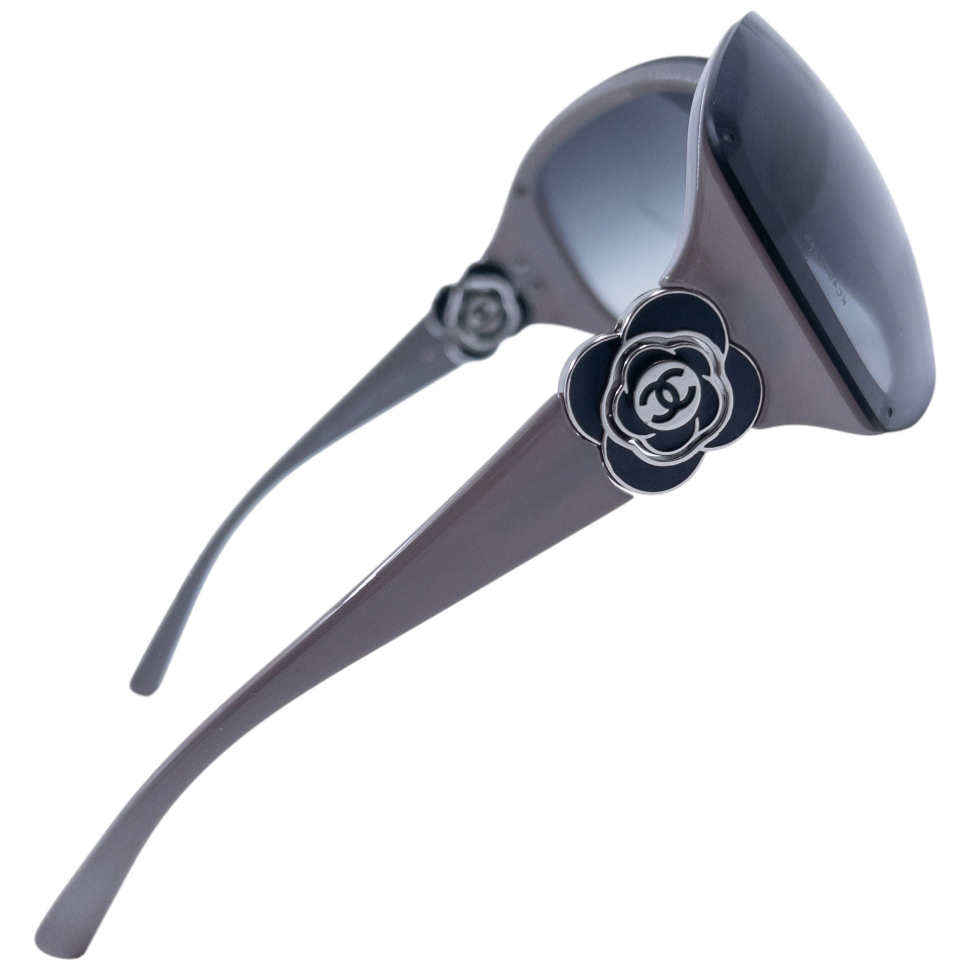 Vintage 2000s Chanel Flower Sunglasses