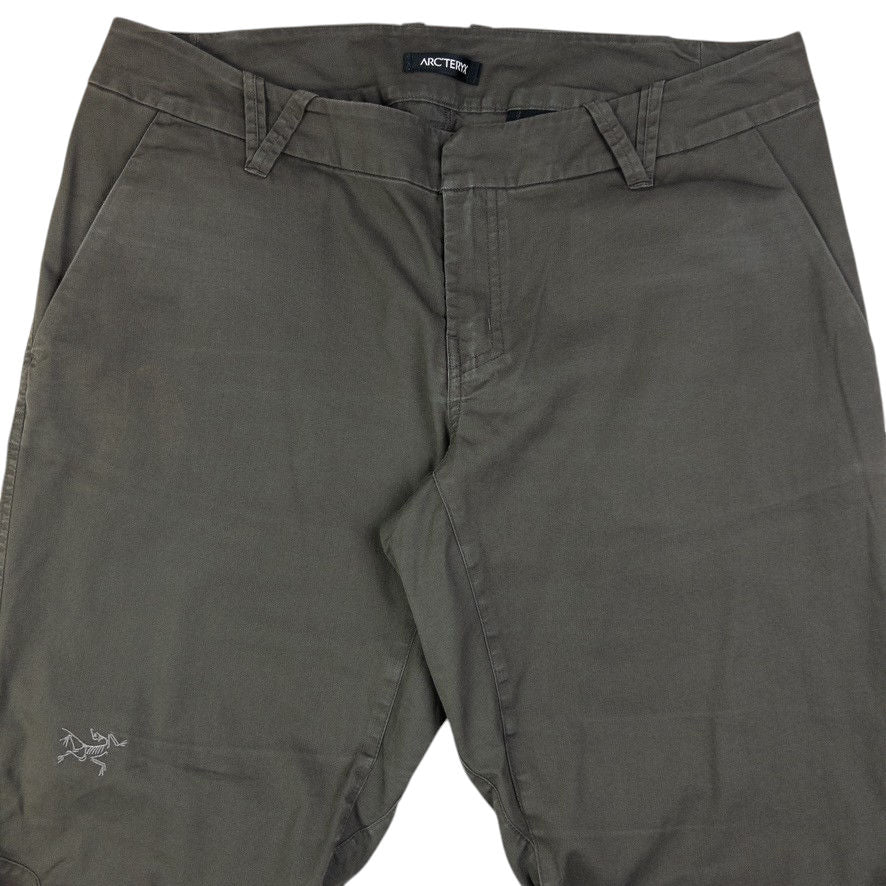 Vintage Arcteryx Cropped Trousers Womens Size W34