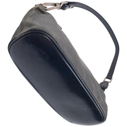Vintage 2000s Gucci Baguette Shoulder Bag