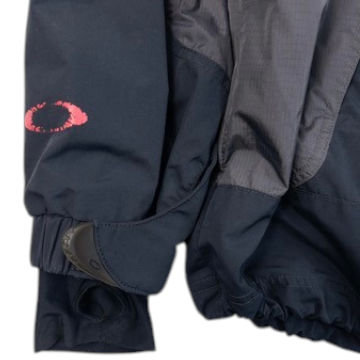 Vintage 90s Oakley Nitro Fuel Zip Up Snowboarding Jacket in navy, photo 6