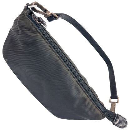 Vintage 2000s Gucci Baguette Shoulder Bag