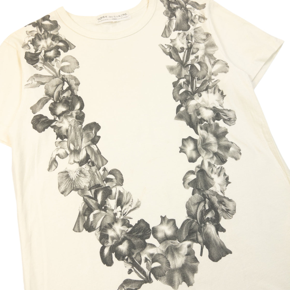 Vintage Comme Des Garçons Hawaiian Lei Graphic T Shirt Size S
