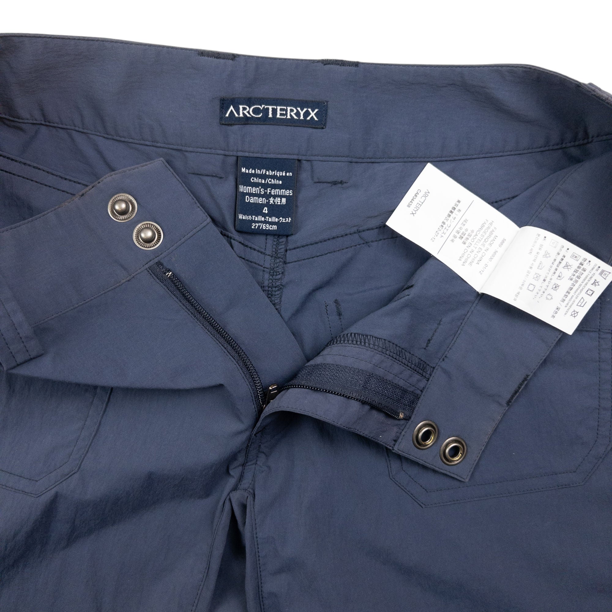 Vintage Arcteryx Shorts Womens Size W30
