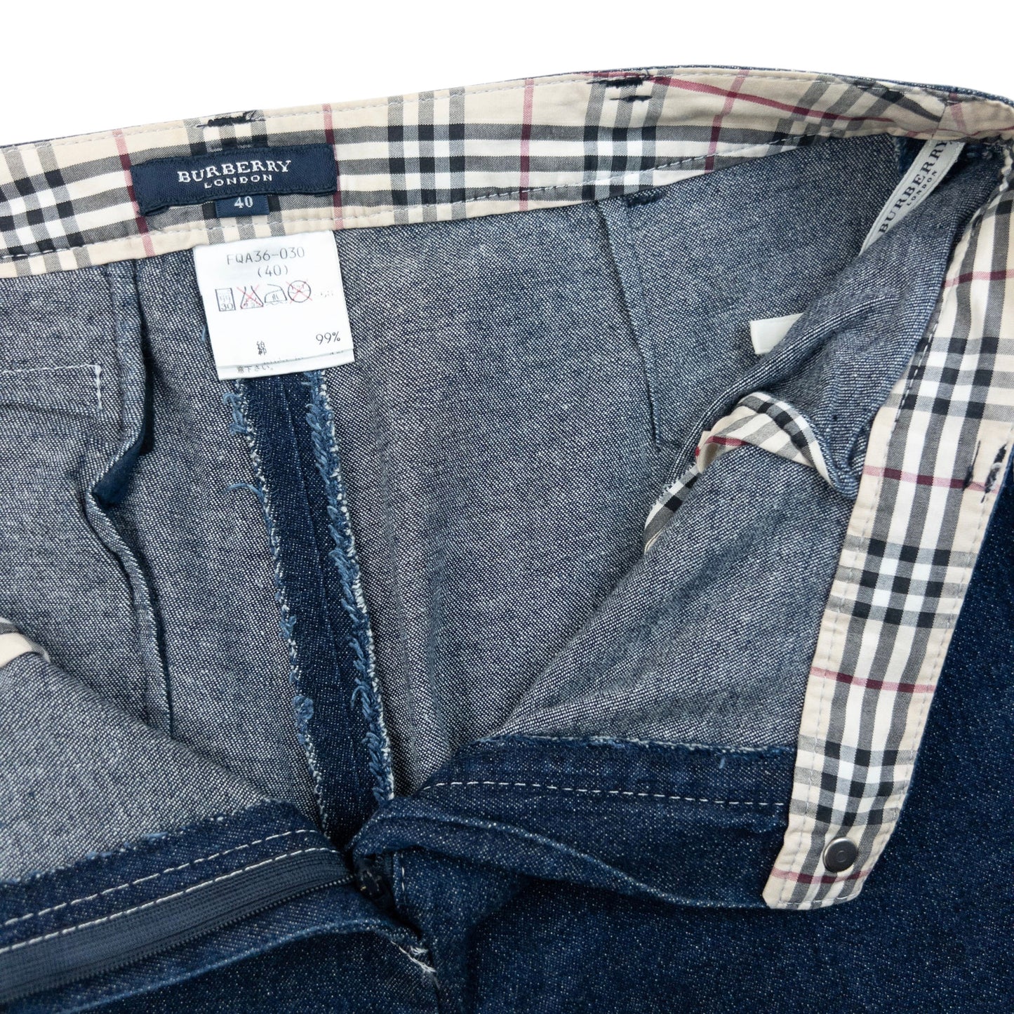 Vintage 2000s Burberry Nova Check Cuff Denim Jeans Size W27
