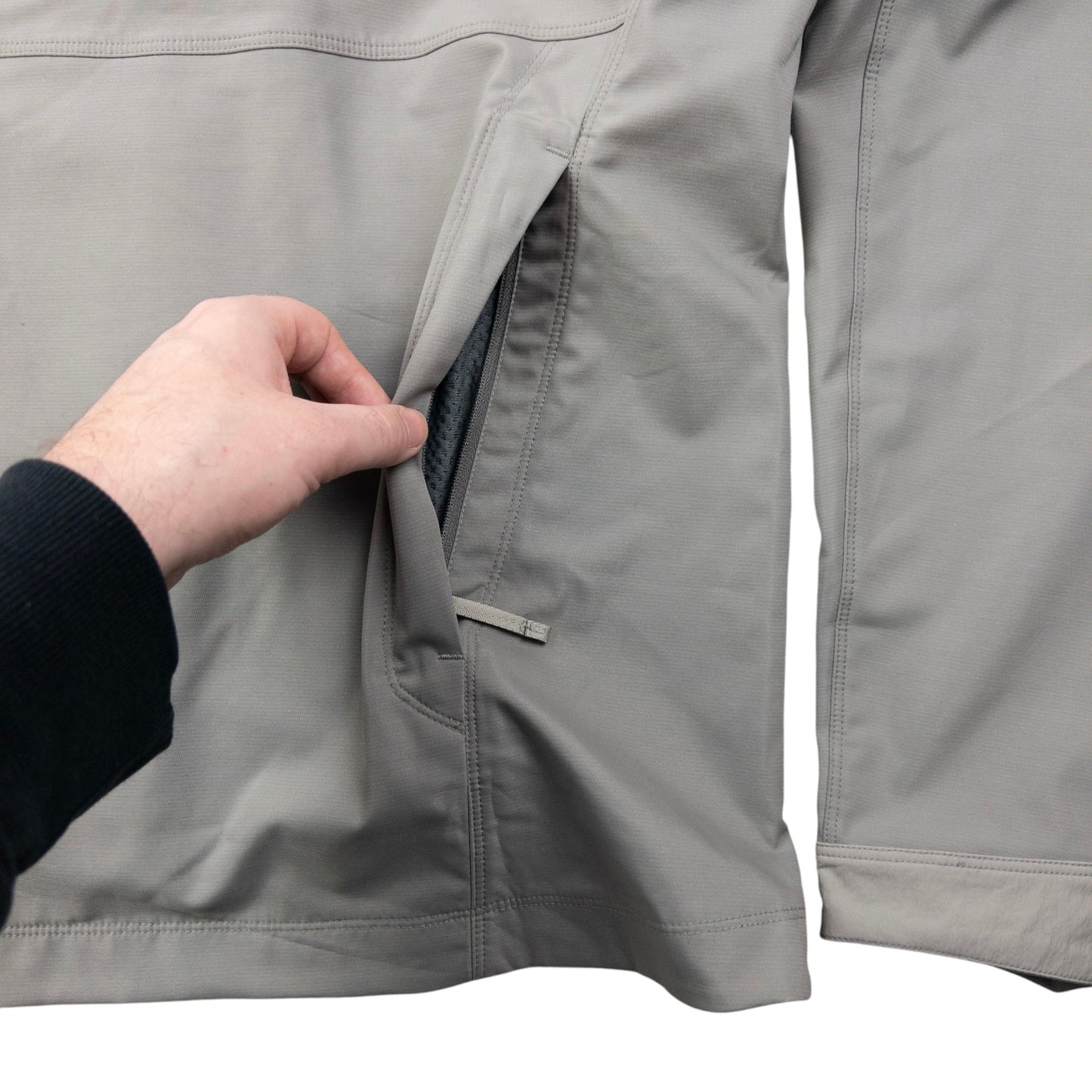 Vintage Arcteryx A2B Commuter Hardshell Jacket Size M