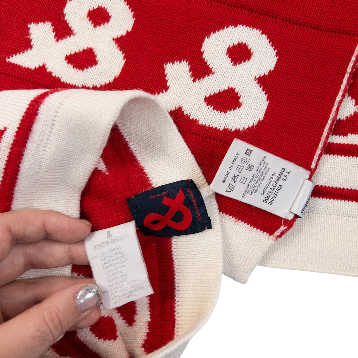 Vintage 2000s Dolce & Gabbana Ampersand Logo Reversible Scarf And Beanie Set, photo 5